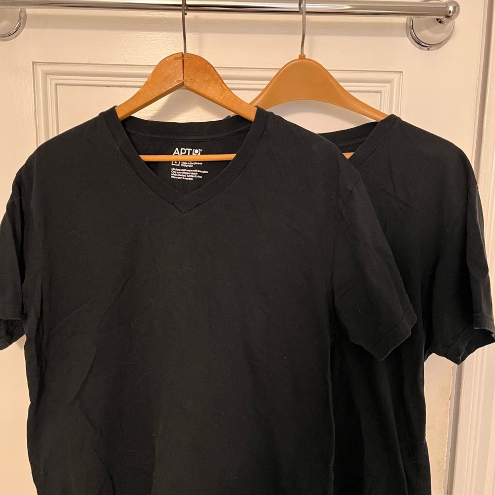 Apt. 9 Classic Black V-Neck Tee